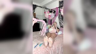 SkyeSoles – You Want To Tickle Me